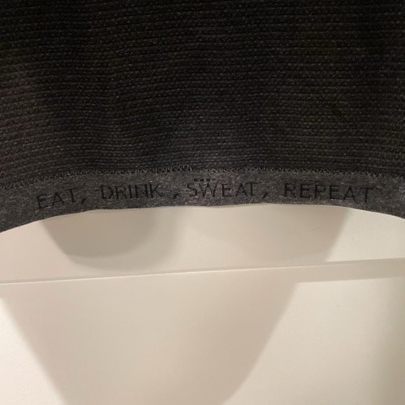 Men’s Lululemon swiftly tech grey tank - Picture 4 of 5